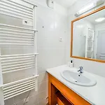 Cosy A Super-besse - Parking Prive Apartament