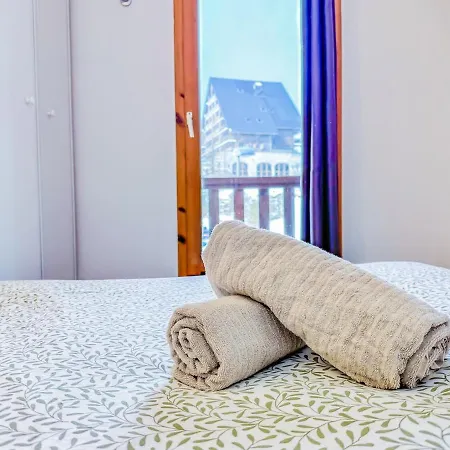 Cosy A Super-besse - Parking Prive 아파트 베세-에-생타나스타시