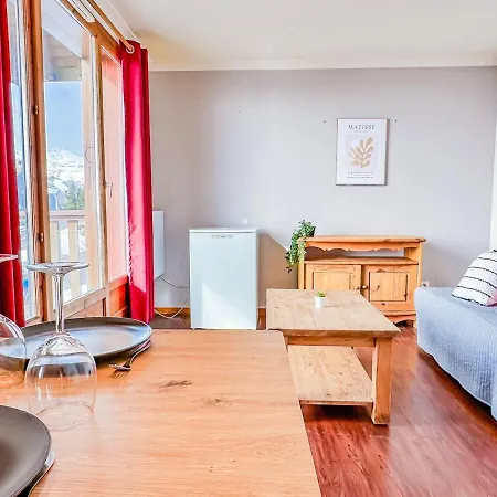 Cosy A Super-besse - Parking Prive 아파트 베세-에-생타나스타시